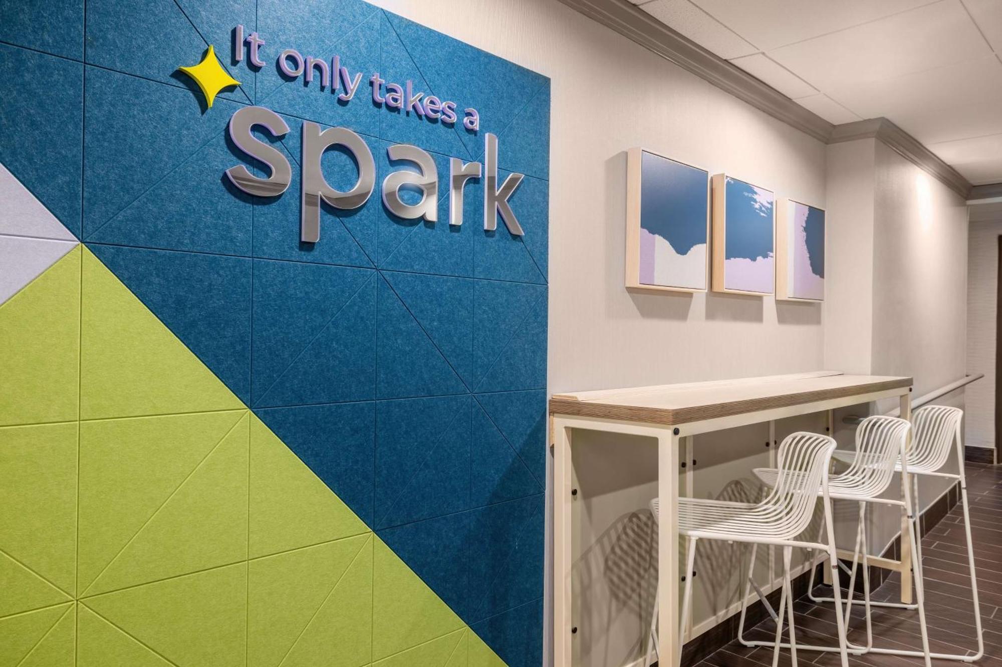Spark By Hilton Clarks Summit Exterior photo