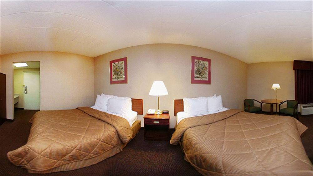 Spark By Hilton Clarks Summit Exterior photo